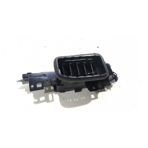 Difusor  Dir Ar Condicionado Tracker 202...